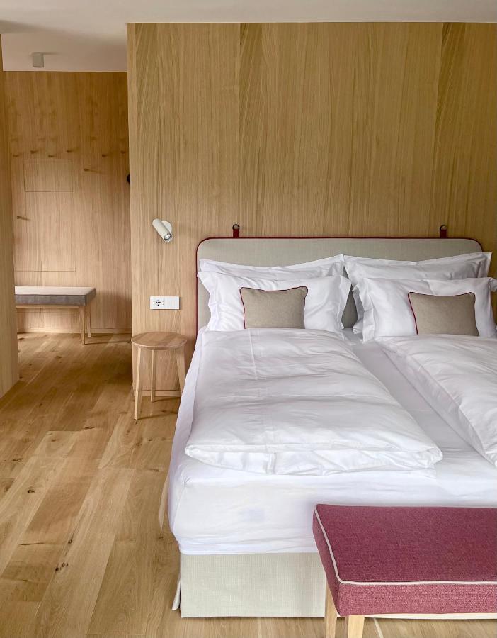 Surrounded By Green - Luxury Chalet At The Foot Of The Dolomites Apartment La Villa  Bagian luar foto
